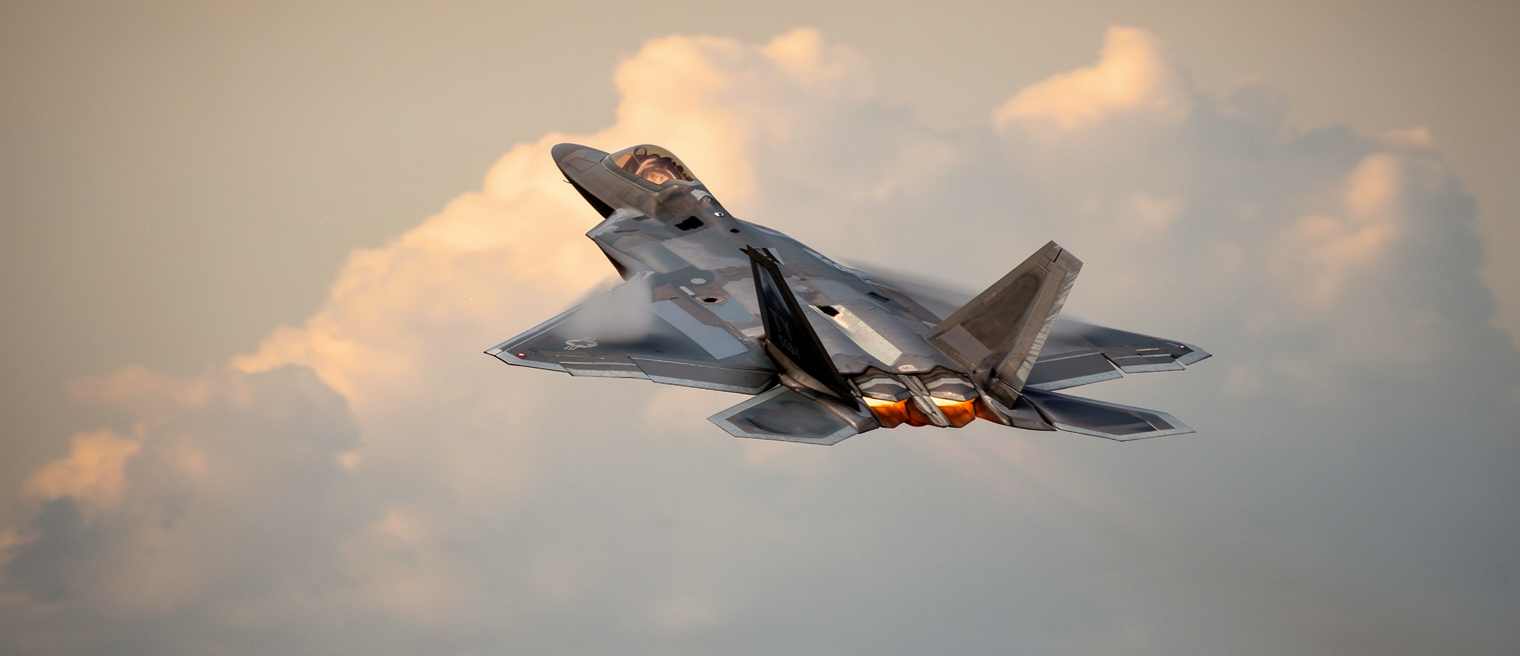 F-22 in flight.